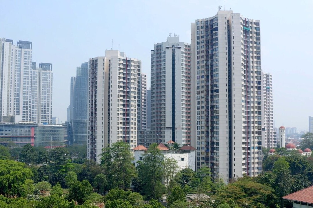 aerial-shot-of-a-modern-city-with-skyscrapers-and-2026-01-08-00-27-29-utc