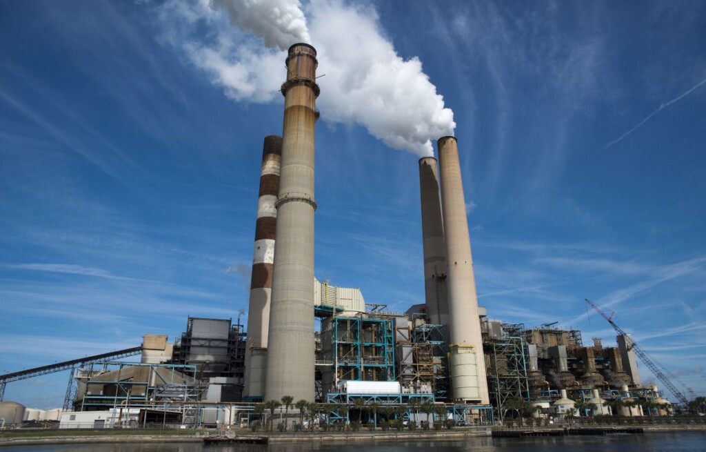 power plant - Pembangkit Listrik